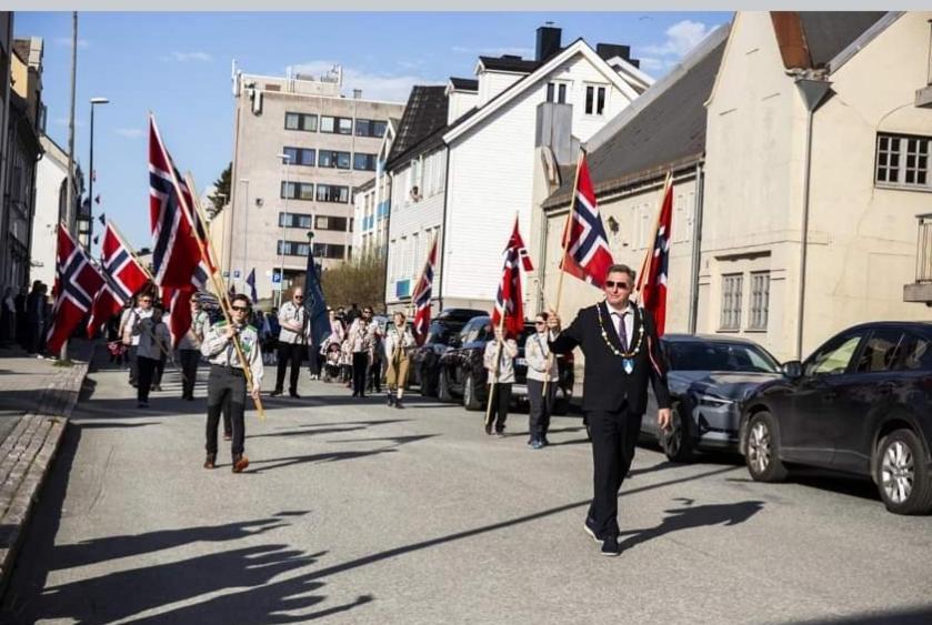 Koselig Leilighet I Narvik Sentrum 5 Soveplasser Gratis Parkering Og Gratis Internett Exterior foto