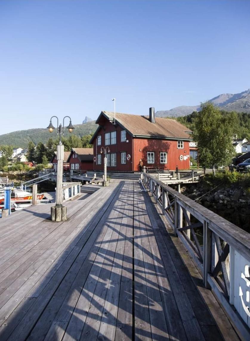 Koselig Leilighet I Narvik Sentrum 5 Soveplasser Gratis Parkering Og Gratis Internett Exterior foto