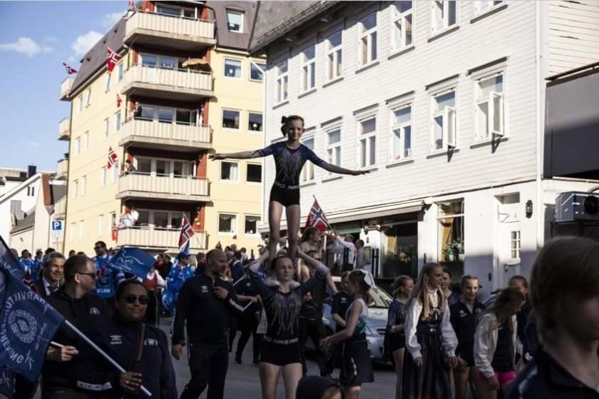 Koselig Leilighet I Narvik Sentrum 5 Soveplasser Gratis Parkering Og Gratis Internett Exterior foto