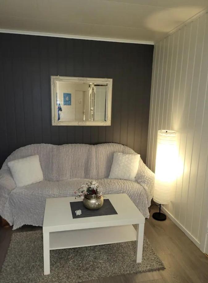 Koselig Leilighet I Narvik Sentrum 5 Soveplasser Gratis Parkering Og Gratis Internett Exterior foto