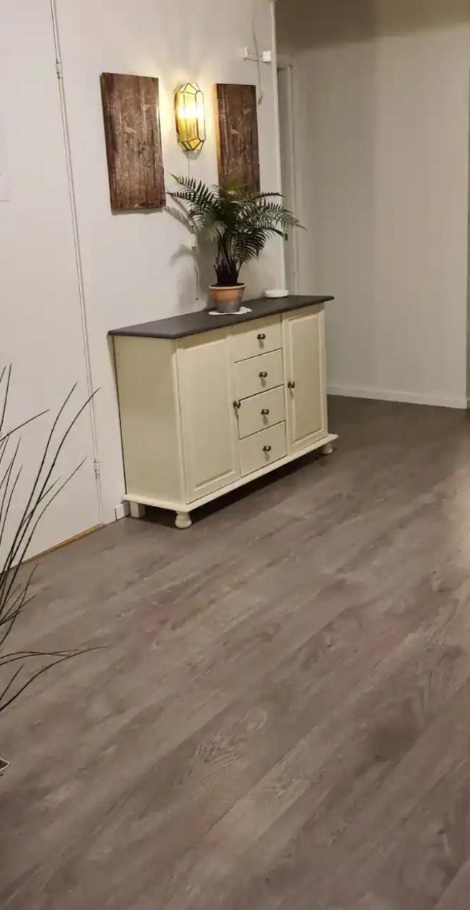 Koselig Leilighet I Narvik Sentrum 5 Soveplasser Gratis Parkering Og Gratis Internett Exterior foto